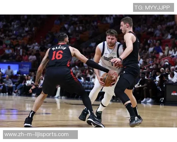 快船与勇士激战回顾精彩瞬间尽在其中